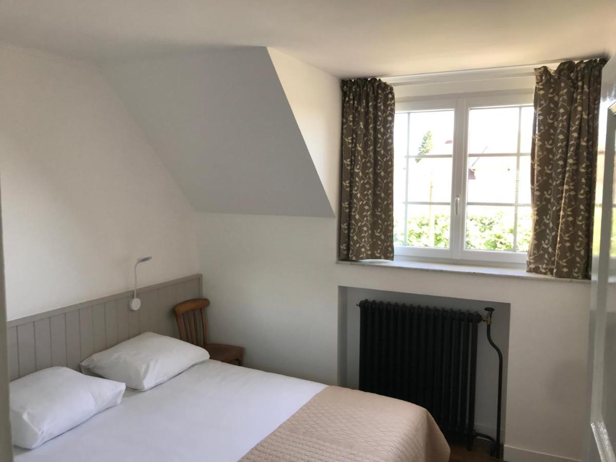 Town House Jumilhac-Le-Grand Villa Luaran gambar